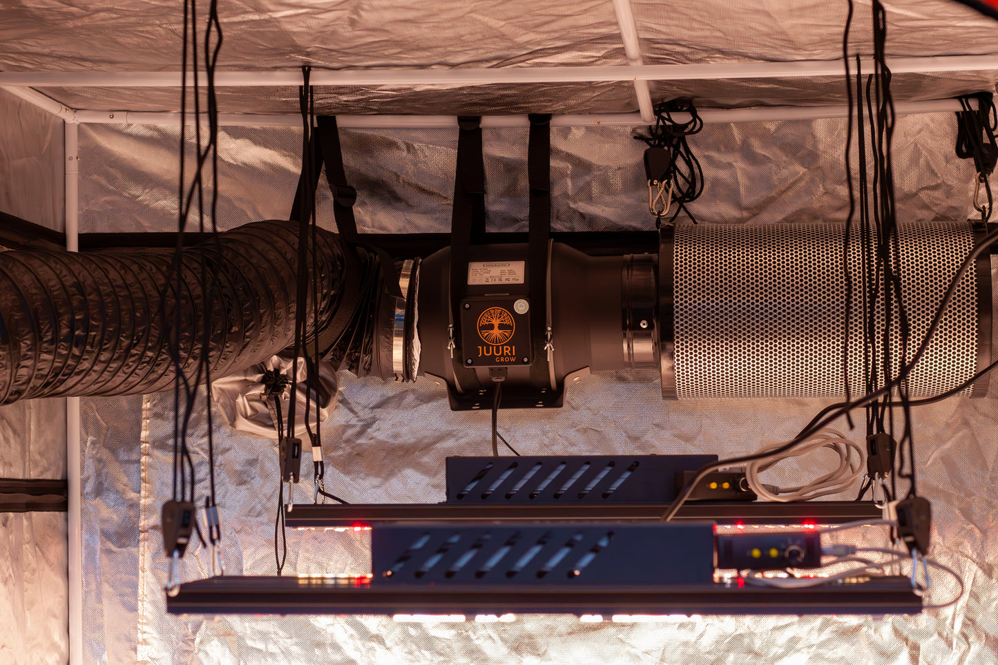 Juuri Grow - Sungrown Series 810W Grow Led